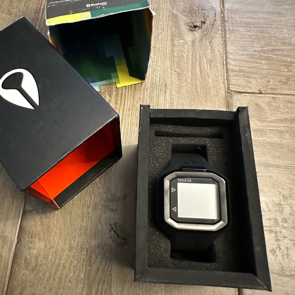 Nixon Ultratide A476 001-00 Black Watch - NWT